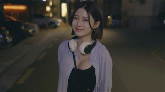 阿西美女室友竟然内置菜单